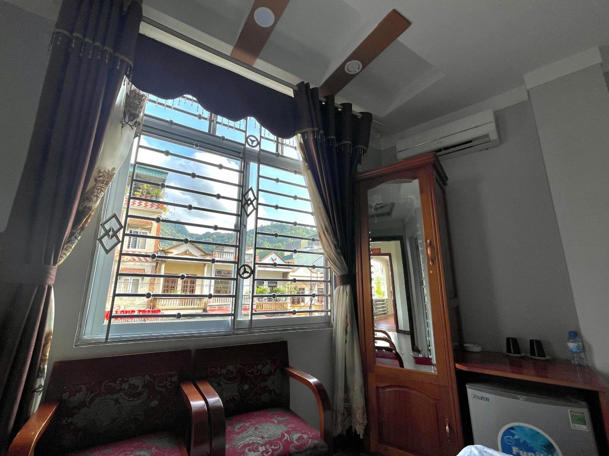 Thai Thinh Hotel ส่งวัน ภายนอก รูปภาพ